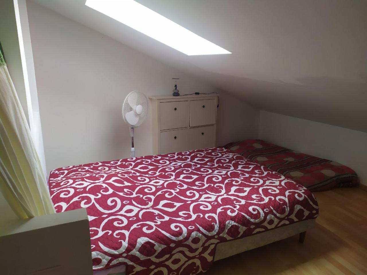 Duplex Avec Jardin Et Grande Terrasse 8-10 Personnes Villa Campagnan Kültér fotó